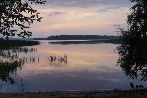 Фотографии базы отдыха
Озерная, 38