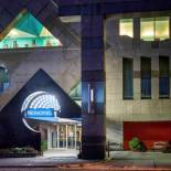 Фотография гостиницы Novotel Toronto North York