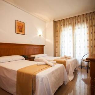 Фотографии гостиницы
Hotel Victoria