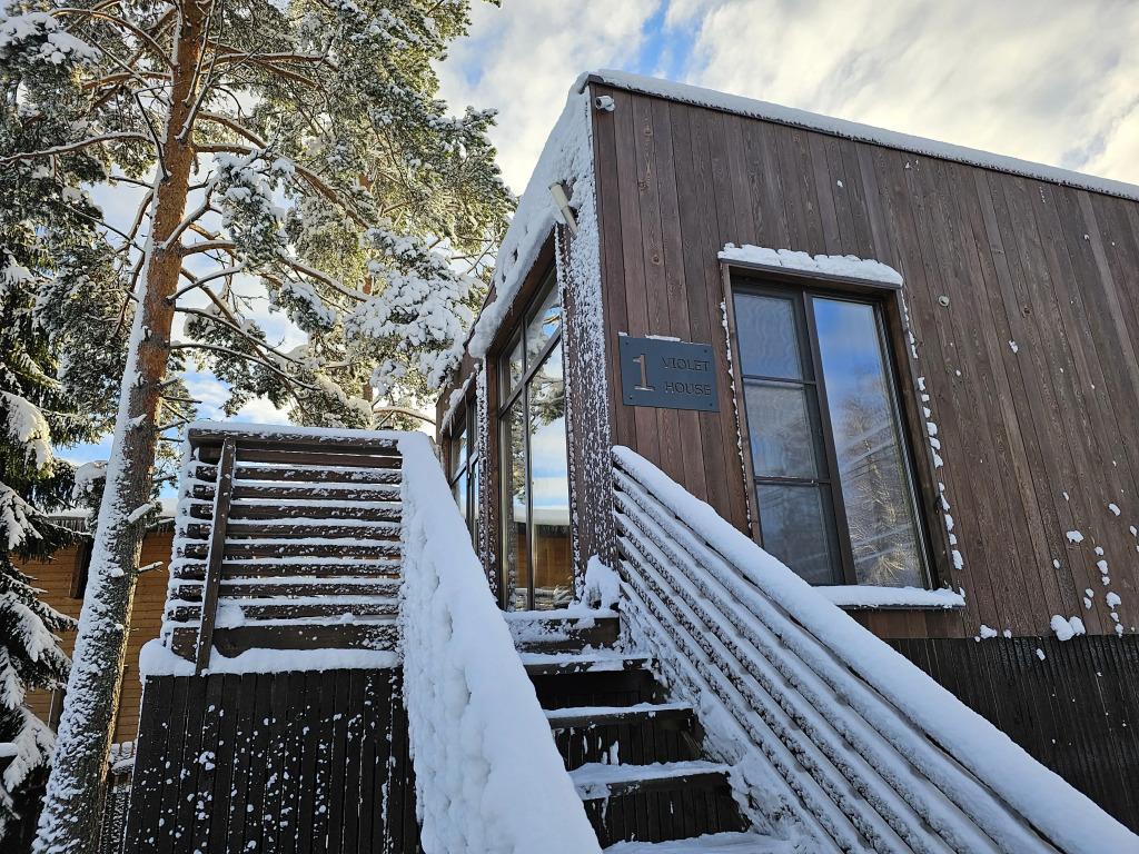 Фотография Коттеджа Коттедж Черничный Склон Violet House