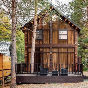 Фотография Коттеджа Коттедж Двухэтажный с Красивым Видом в Терсколе от Квартирукинг