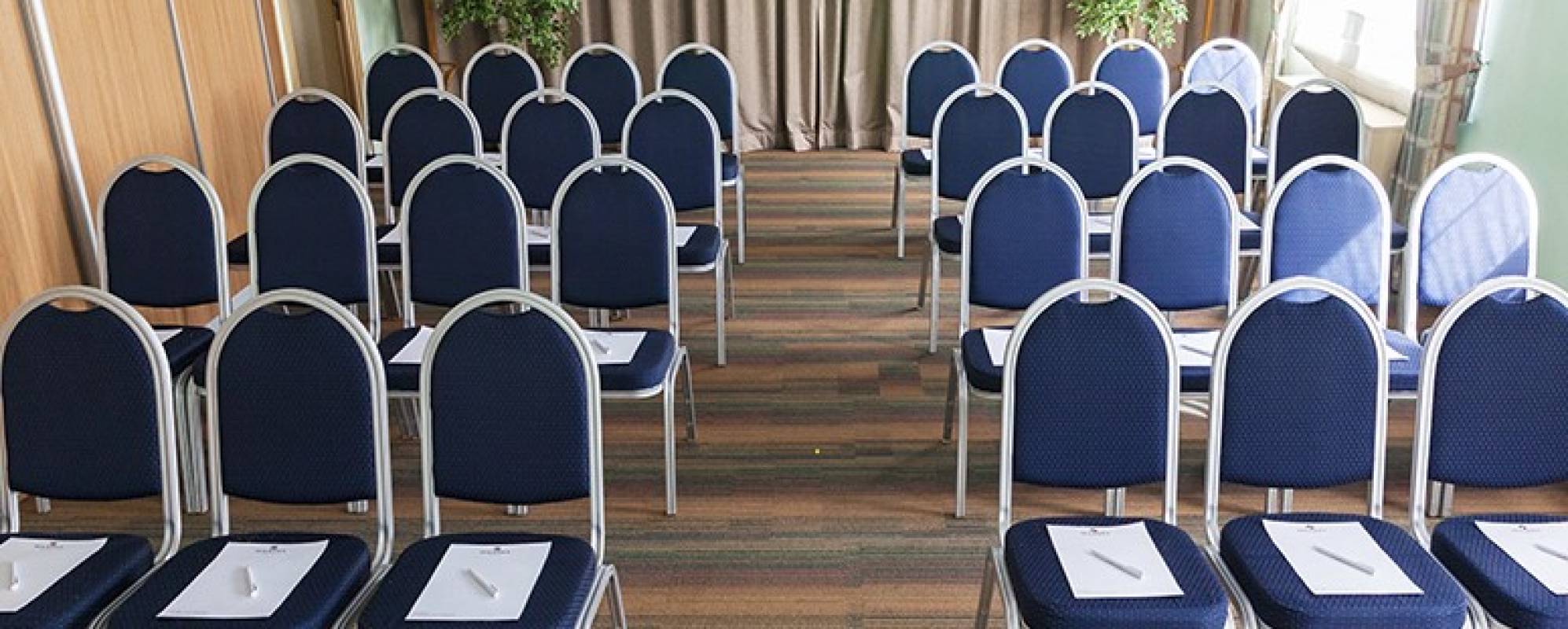 Фотографии конференц-зала Славия