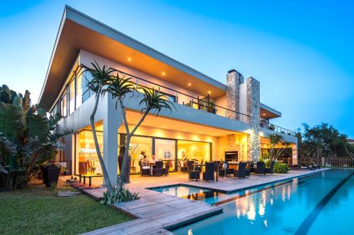 Фотография гостиницы Canelands Beach Club