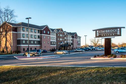 Фотографии гостиницы
Staybridge Suites Schererville, an IHG Hotel