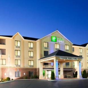 Фотографии гостиницы 
            Holiday Inn Express Hillsville, an IHG Hotel