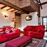 Фотография гостевого дома Blaen Cedi Cottages