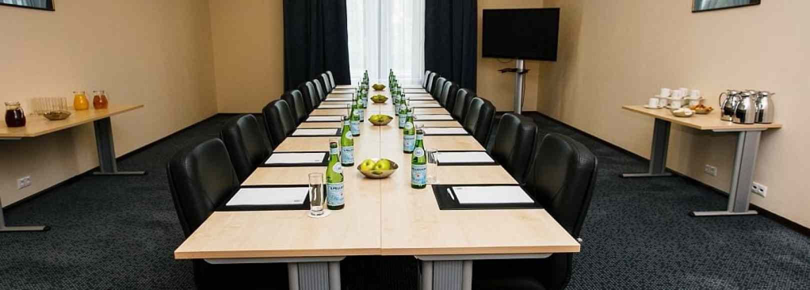 Фотография конференц-зала Ораниенбаум