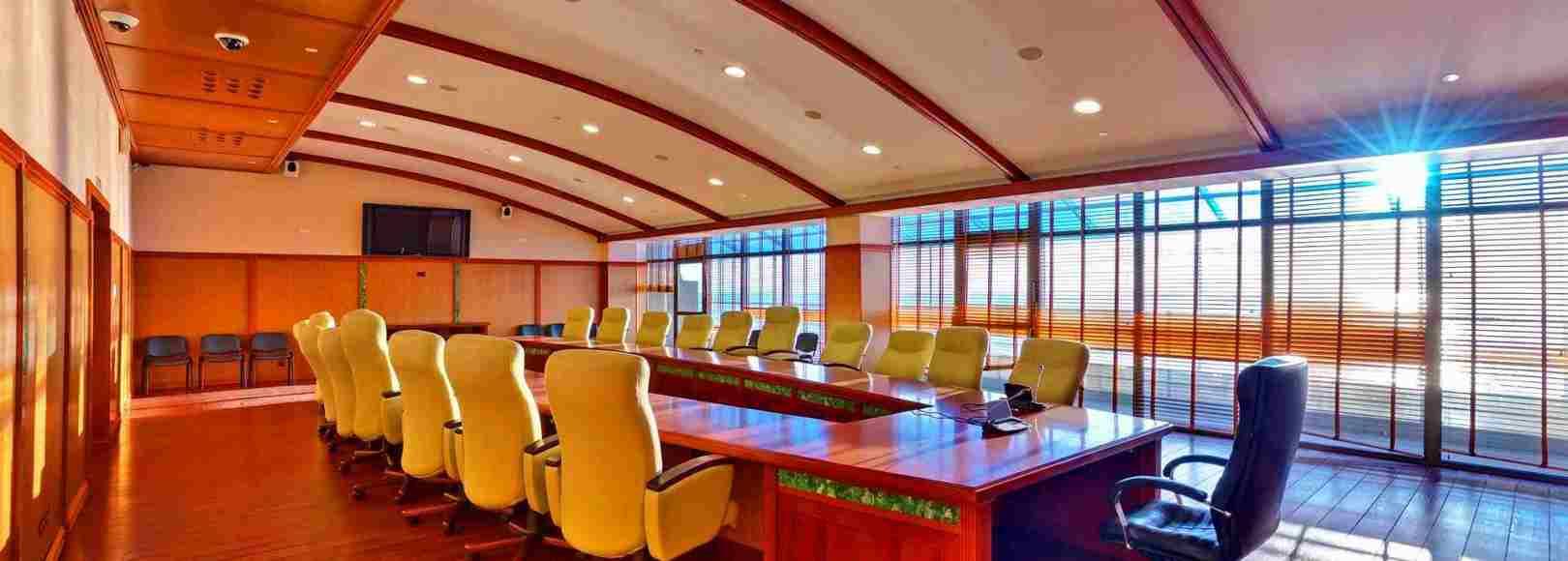 Фотография конференц-зала Конференц-зал корпуса Приморский