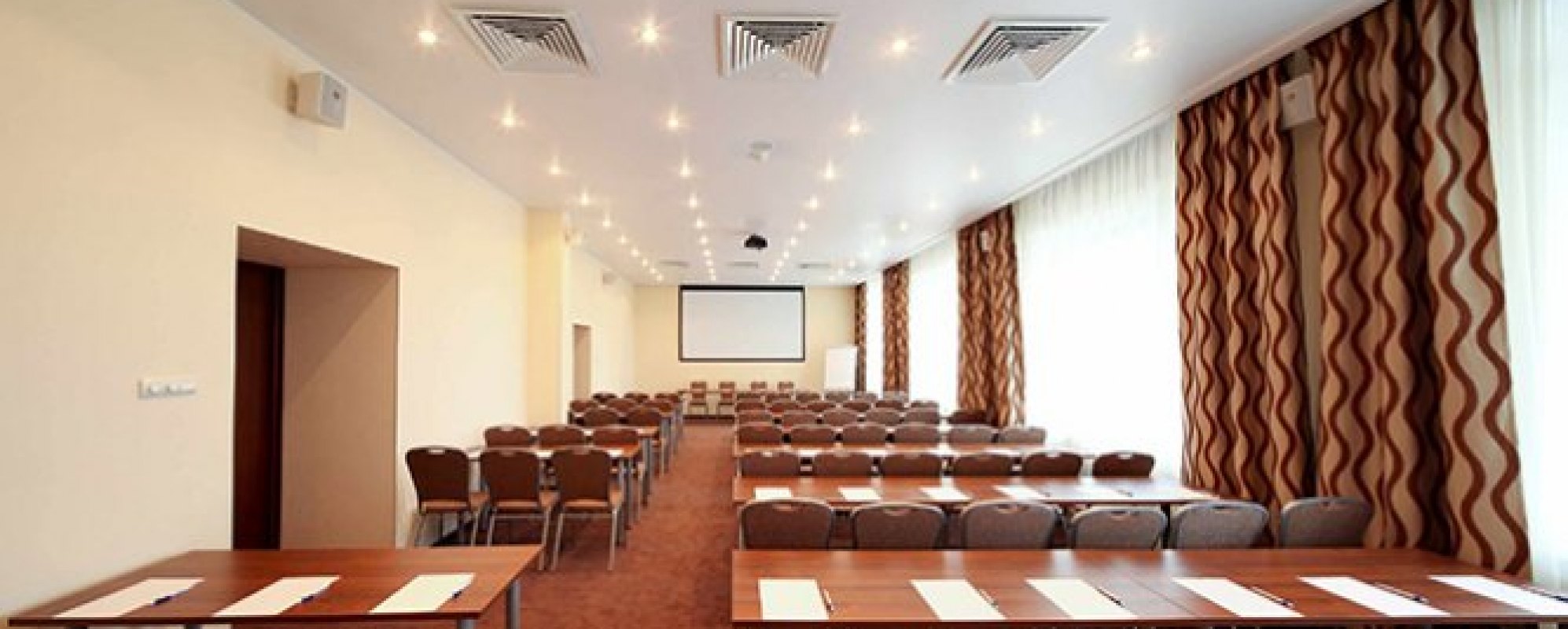 Фотографии конференц-зала Бега