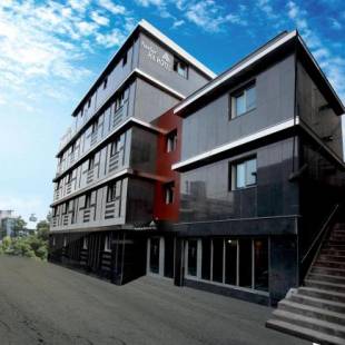 Фотографии гостиницы 
            Namsan Hill Hotel