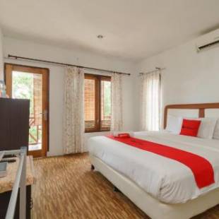 Фотографии гостевого дома 
            RedDoorz Syariah @ Sumur Tiga Beach Sabang