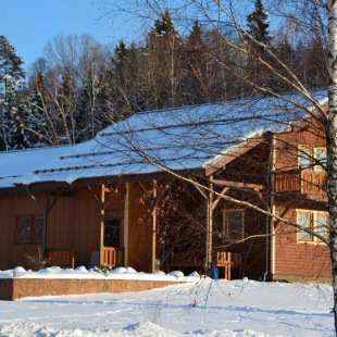 Фотография Коттеджа Коттедж Б2 на базе отдыха Новинки Парк