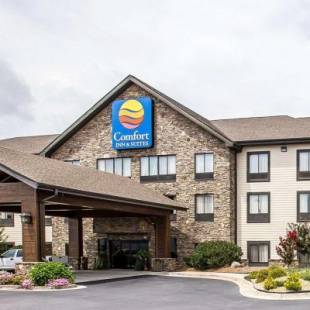 Фотографии гостиницы 
            Comfort Inn & Suites Blue Ridge
