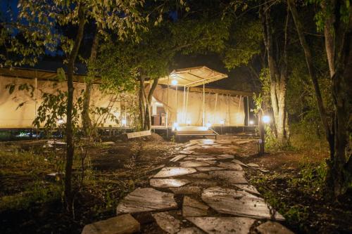 Фотография гостиницы Lorian safari camp limited