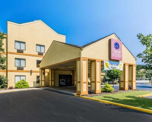 Фотография гостиницы Comfort Suites Prestonsburg West