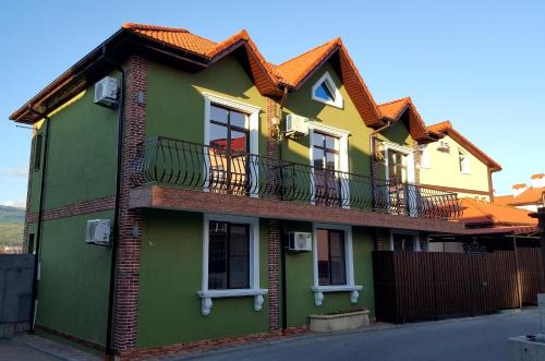 Фотографии гостиницы
Делюкс Кедровая