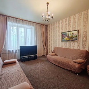 Фотография квартиры Квартира Просторная  Двухкомнатная Сталинка у Вечного Огня