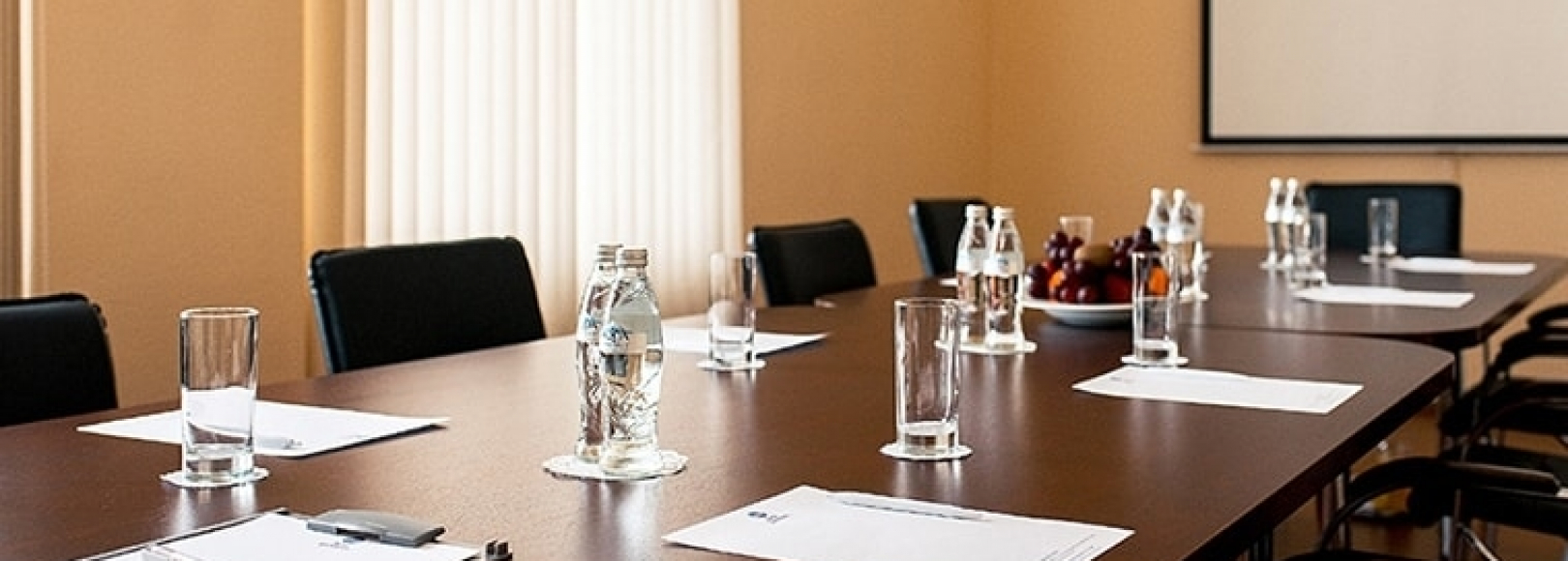 Фотография конференц-зала Малый конференц-зал отеля "Севастополь"