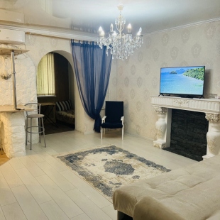 Фотография квартиры Квартира Уютная евродвушка с отдельным входом и личным навесов для авто