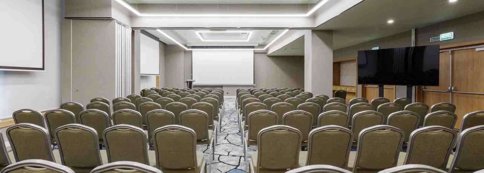 Фотография конференц-зала Беринг