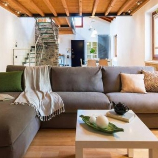 Фотография гостевого дома ALTIDO Modern 2BR flat with splendid views and parking