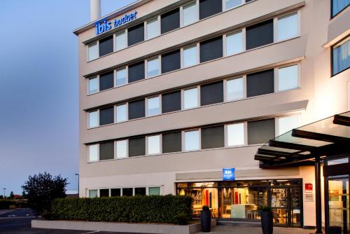 Фотография гостиницы ibis Budget Clermont Ferrand Centre Montferrand
