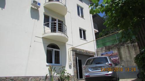 Фотография гостевого дома Изумрудный Уголок