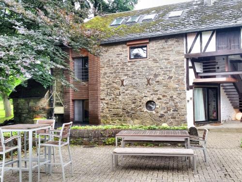 Фотография гостевого дома Luxurious Mansion In Robertville near Forest