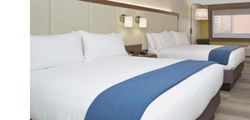 Фотография гостиницы Holiday Inn Express & Suites Findlay North, an IHG Hotel