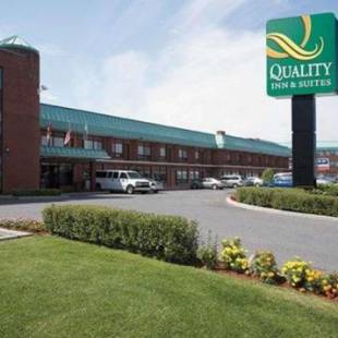 Фотографии гостиницы
Quality Inn & Suites Aéroport P.E. Montréal-Trudeau Airport