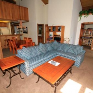 Фотография гостевого дома Mountainback #115, Loft, Den