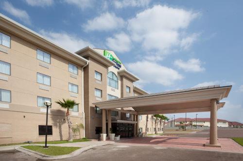 Фотография гостиницы Holiday Inn Express & Suites - Laredo-Event Center Area, an IHG Hotel