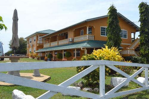 Фотография гостевого дома Buccoo Reef View