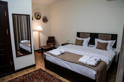 Фотографии гостиницы 
            Crystal