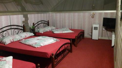 Фотографии гостевого дома 
            Барские сосны