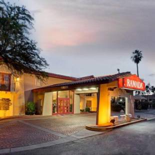 Фотографии гостиницы
Days Inn by Wyndham Tucson City Center