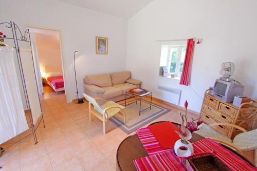 Фотографии гостевого дома
Domaine de Garille