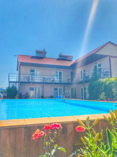 Фотографии мини отеля
Бриз