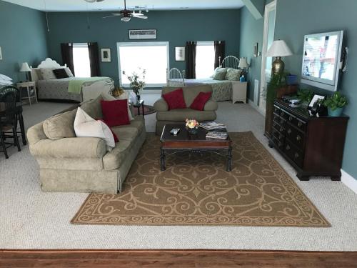 Фотография гостевого дома Full Circle Farm Inn