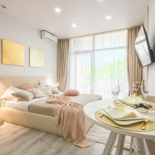 Фотография квартиры Апартаменты Крымский Рей Студия Royal Velvet вид на горы