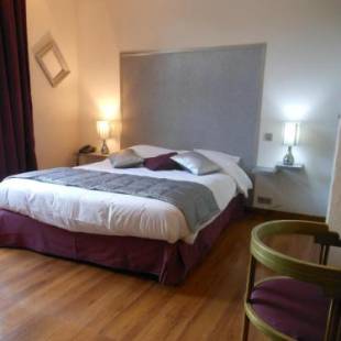 Фотографии гостиницы
Logis - Hôtel Restaurant l'Ecu de France