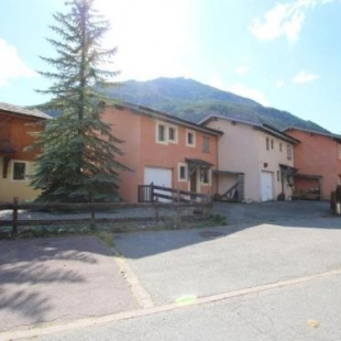 Фотография гостевого дома Maison La Salle-les-Alpes, 4 pièces, 10 personnes - FR-1-330F-3