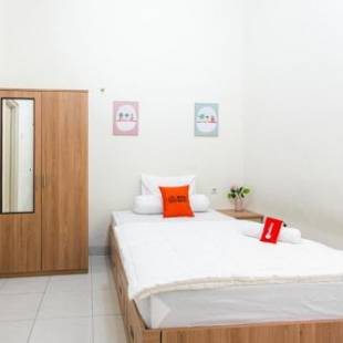 Фотографии гостевого дома 
            KoolKost Syariah near Universitas Muhammadiyah Surakarta