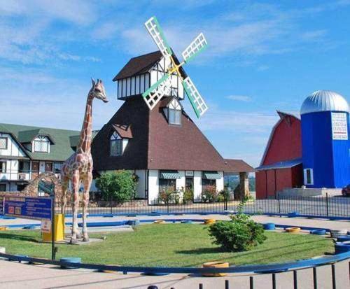 Фотография гостиницы OYO Hotel Windmill Branson