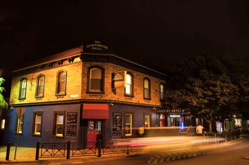 Фотография гостиницы Sporties Hotel