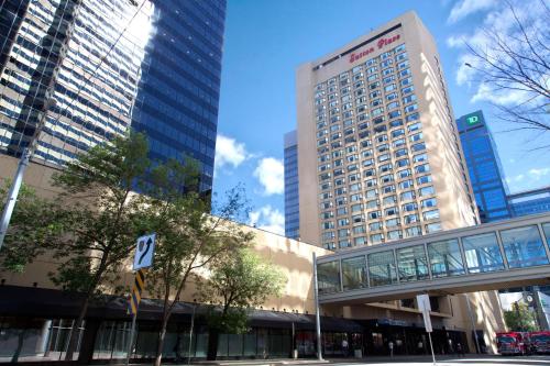 Фотография гостиницы Sandman Signature Edmonton Downtown Hotel