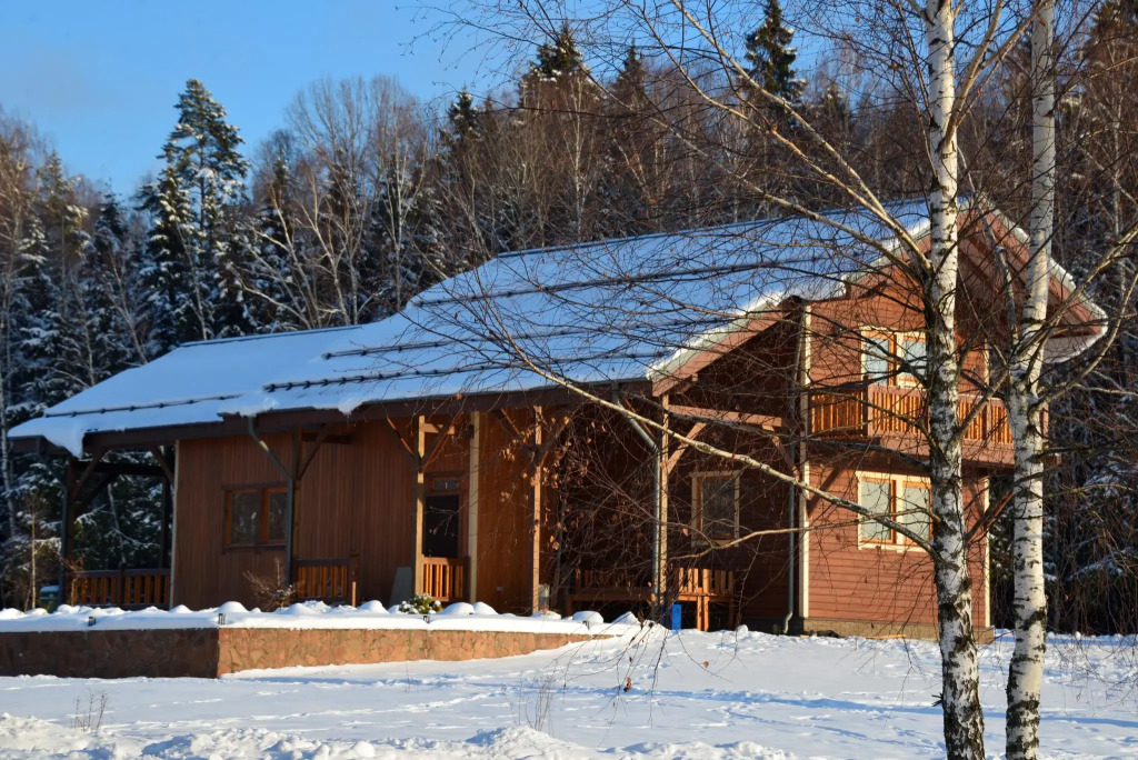 Фотография Коттеджа Коттедж Б2 на базе отдыха Новинки Парк