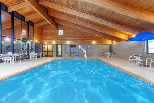 Фотография гостиницы AmericInn by Wyndham Mankato Event Center near MSU