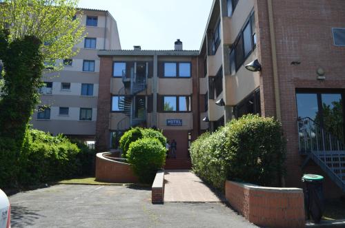 Фотография гостиницы Kyriad Direct Montauban Centre