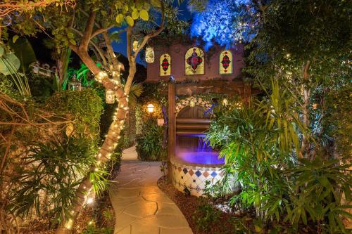 Фотография мини отеля Andalusian Court